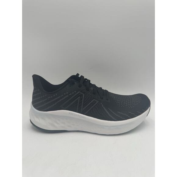 New Balance VONGO V5 Women's NEW Running Sneaker Black US Size 9 Medium - Picture 4 of 9